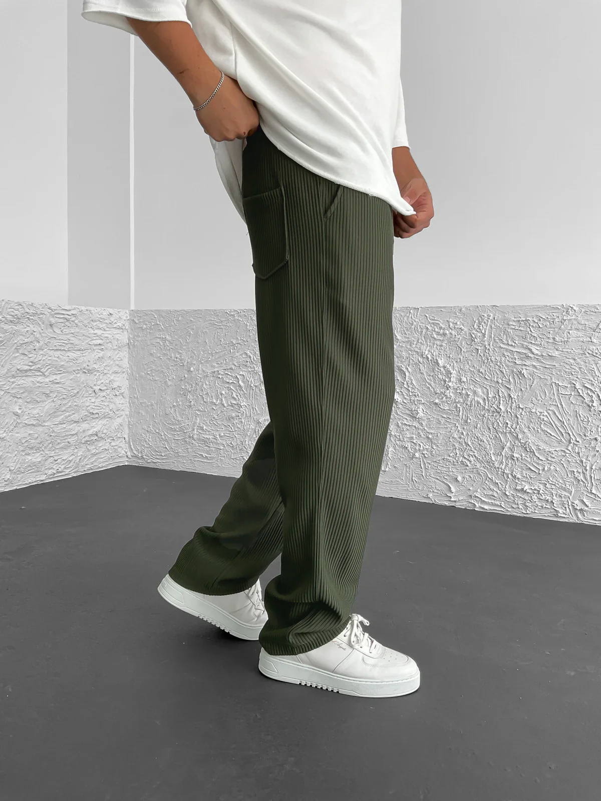Lenoir™ | Pantalon côtelé coupe décontractée