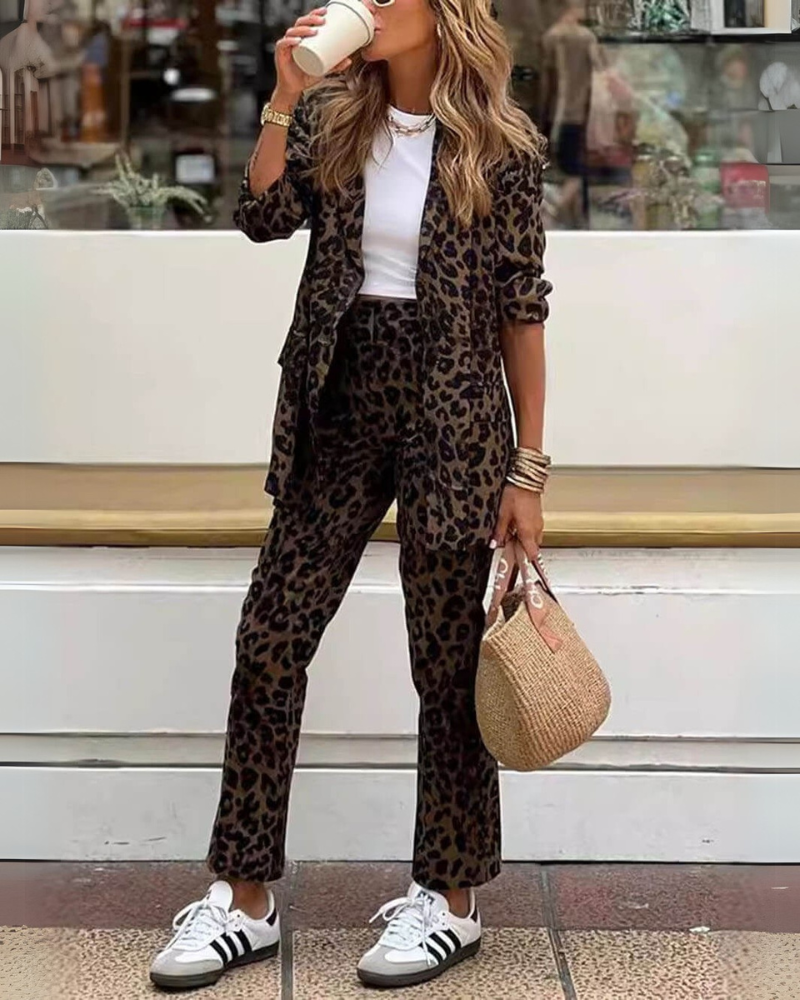 Lenoir™ | Ensemble robe et pantalon avec imprimé léopard
