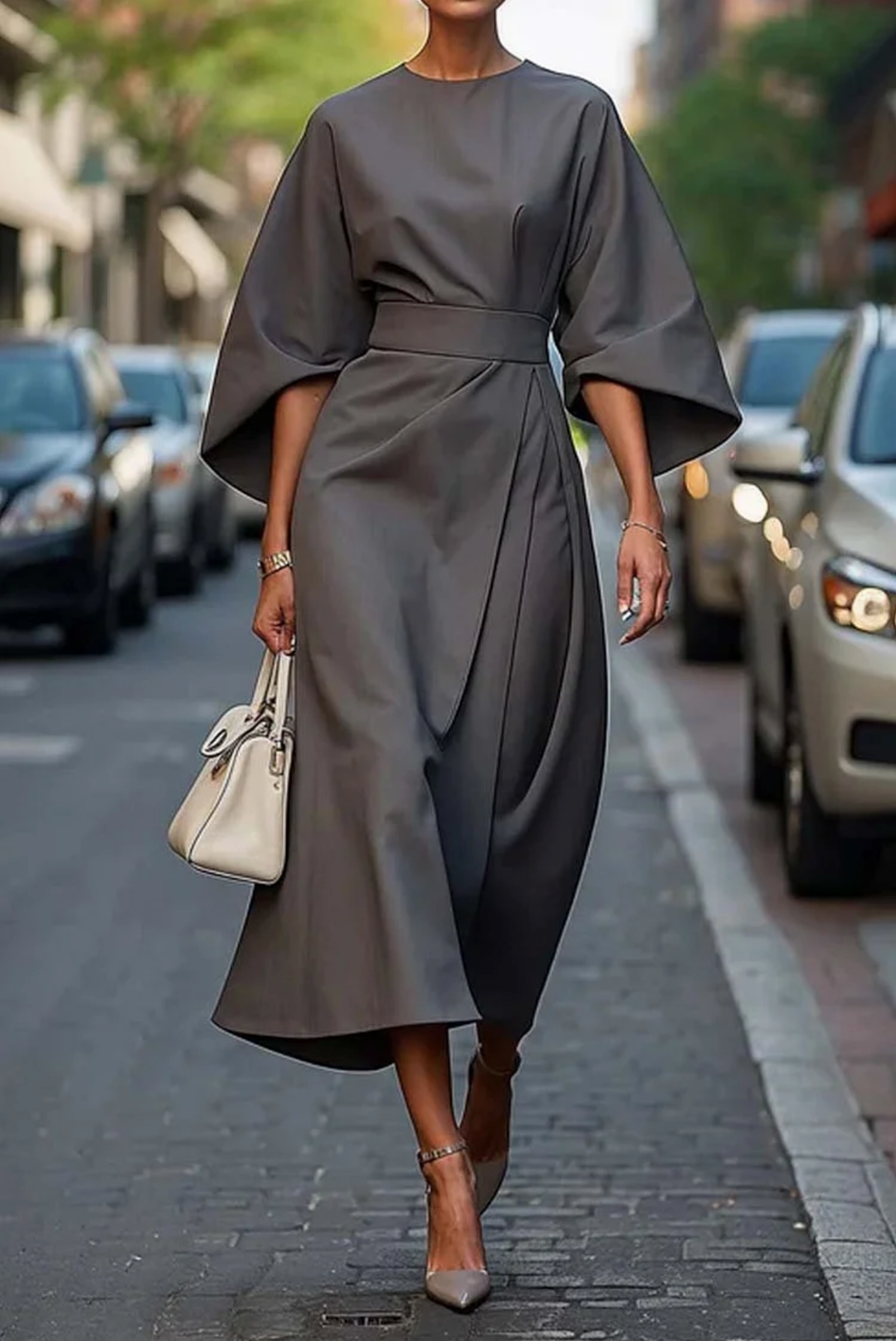 Sonia | Robe élégante avec manches lanterne et ceinture