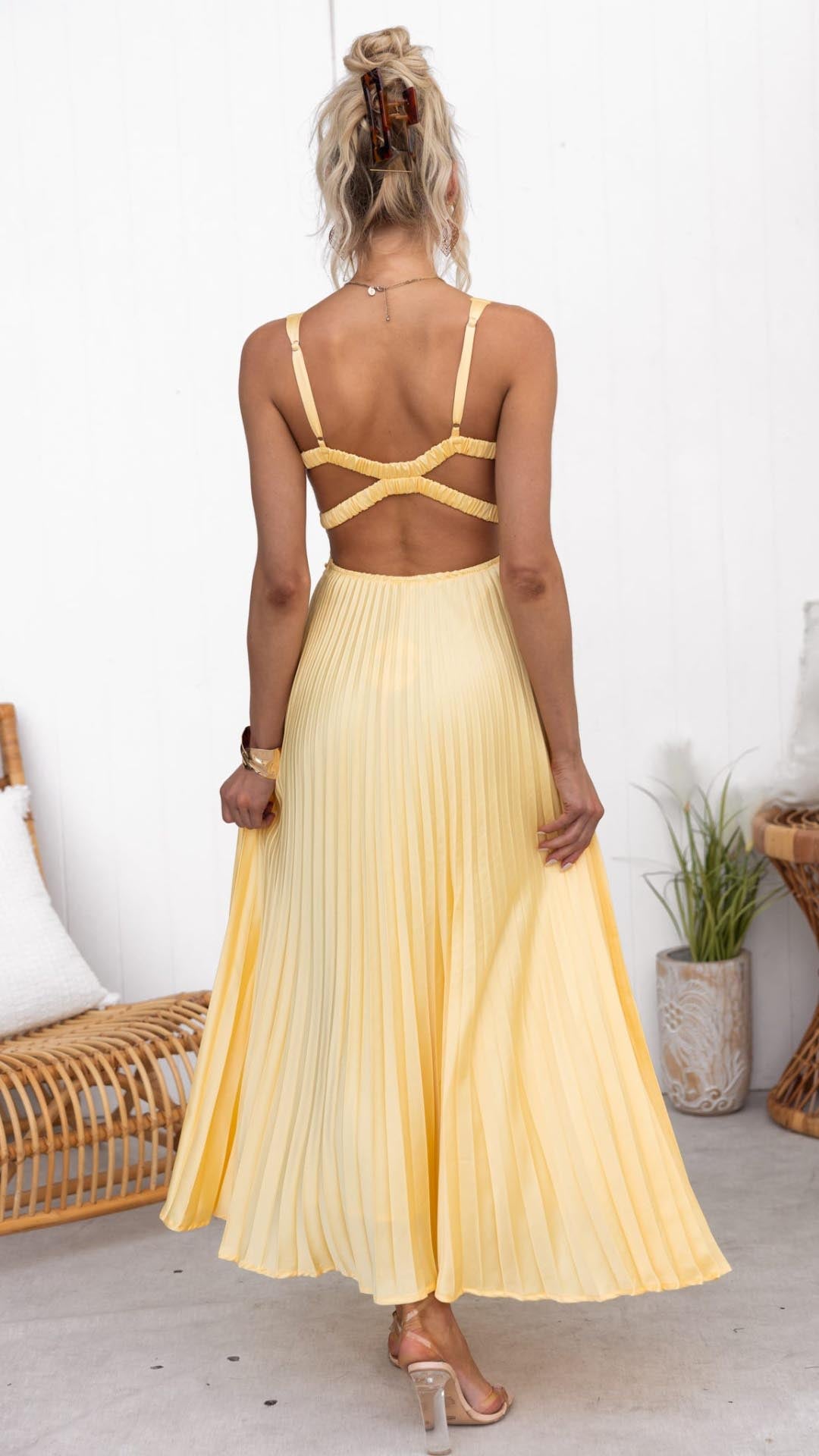 Lenoir™ | Robe longue plissée jaune à décolleté en V